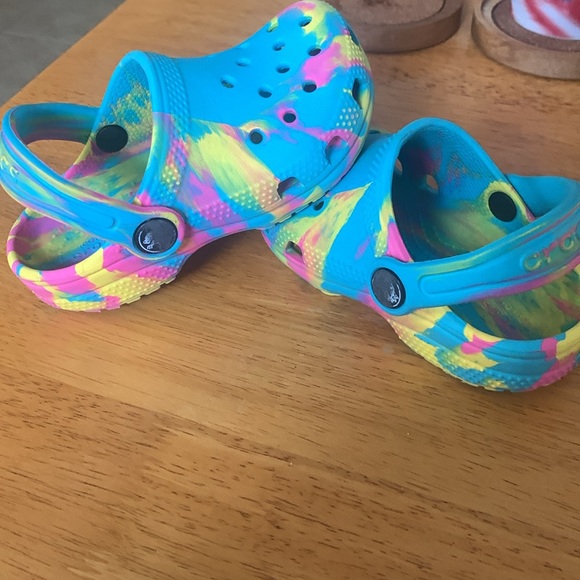 Crocs, child’s 8, multi-color - Picture 7 of 11